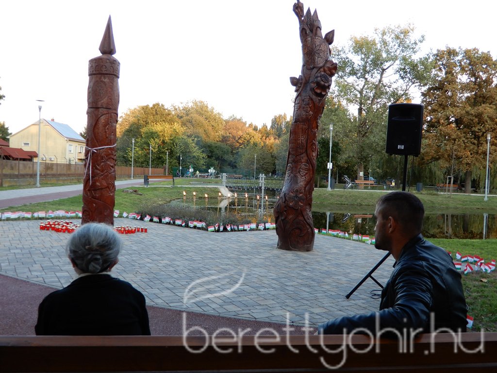 Gyertyagyújtás az aradi vértanúk emlékére 12